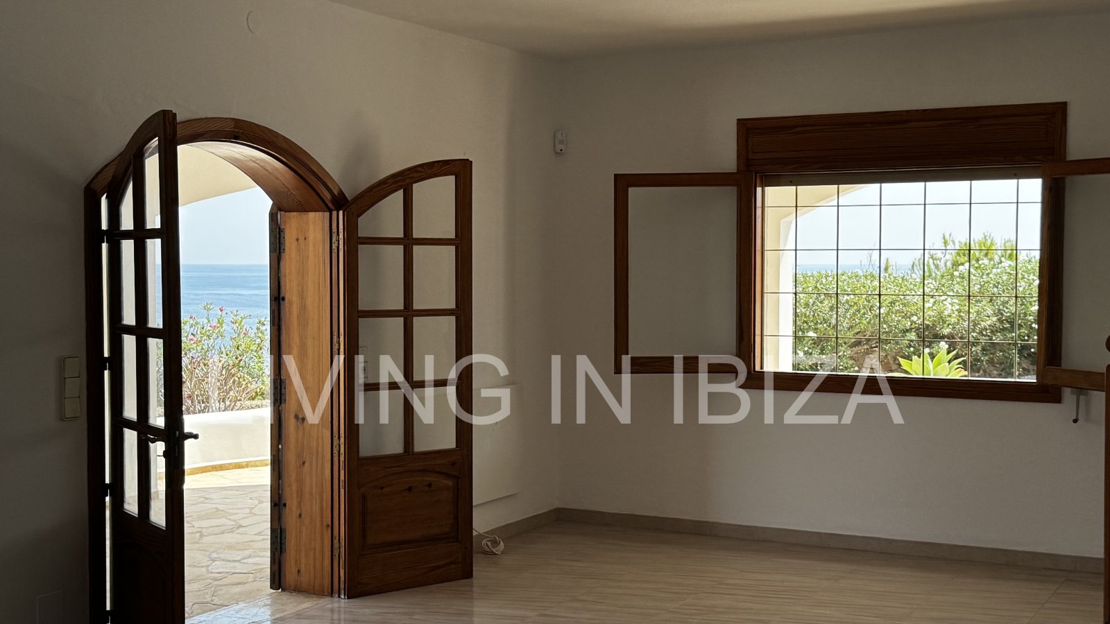 ANNUAL / LONG TERM RENTAL. MINIMUM ONE YEAR. FINCA payesa totally renovated in  San Juan, Ibiza. Pool, idyllic area, field.