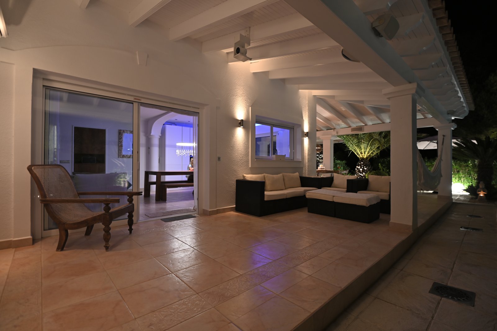 Exclusive luxury villa for sale in San Carlos, Santa Eulalia del Río (Ibiza). This villa stands out due to its prime location, close to the beach