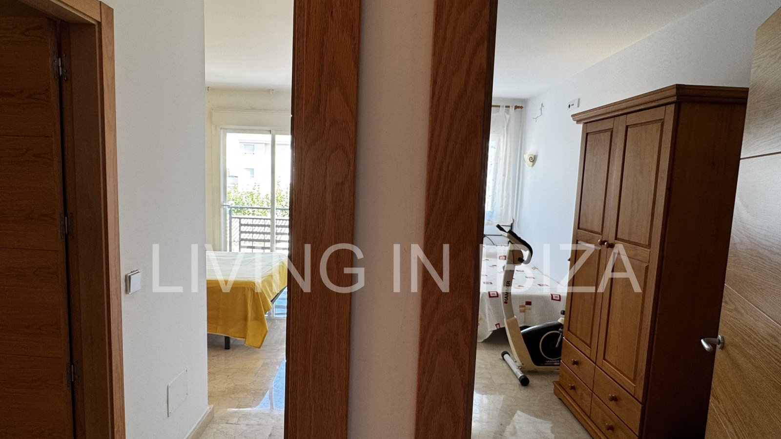 Short term rental. Apartment in Santa Eulalia, Ibiza. Very bright and located in a privileged and sought after area of the Ibiza island