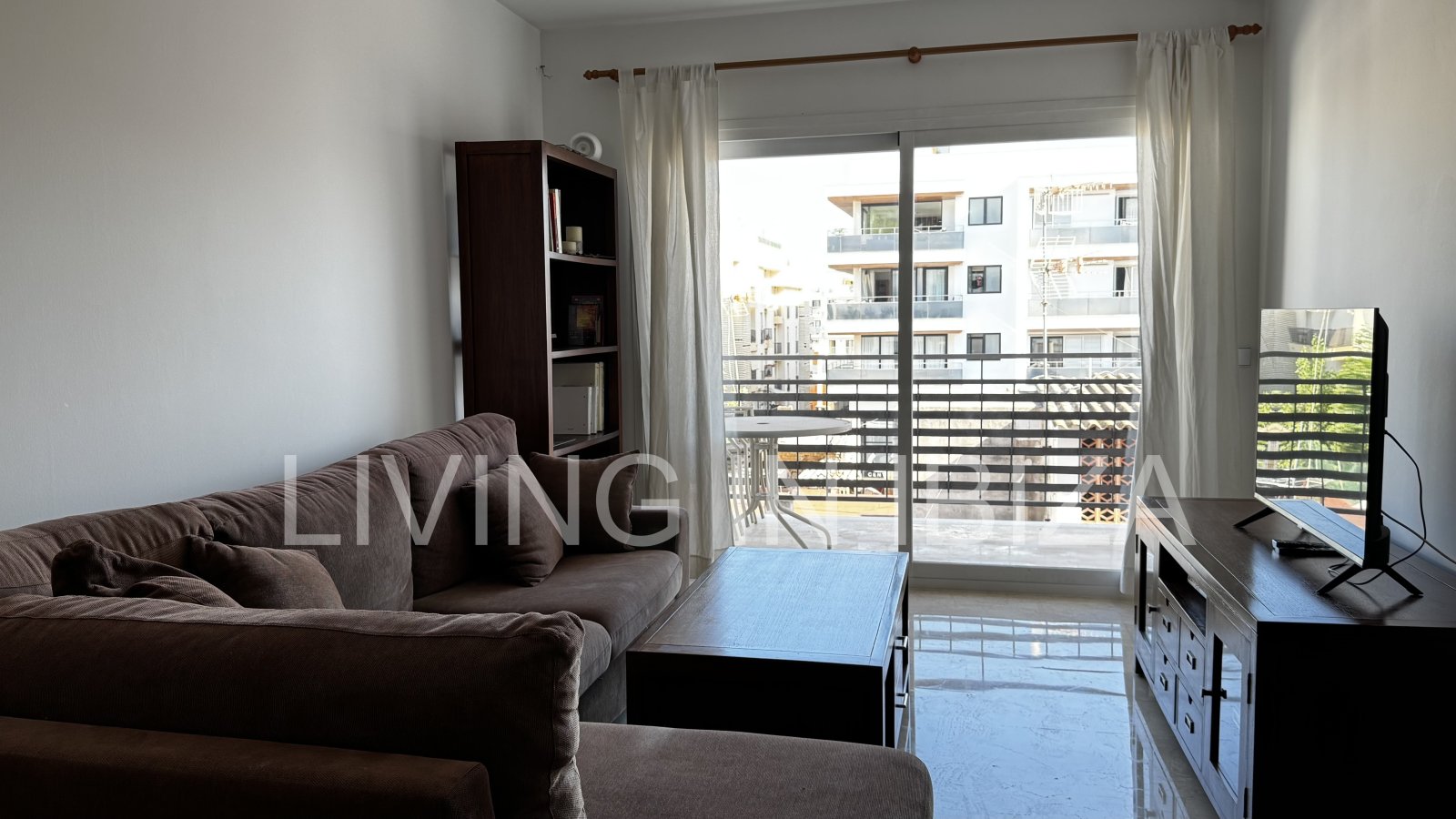 Short term rental. Apartment in Santa Eulalia, Ibiza. Very bright and located in a privileged and sought after area of the Ibiza island