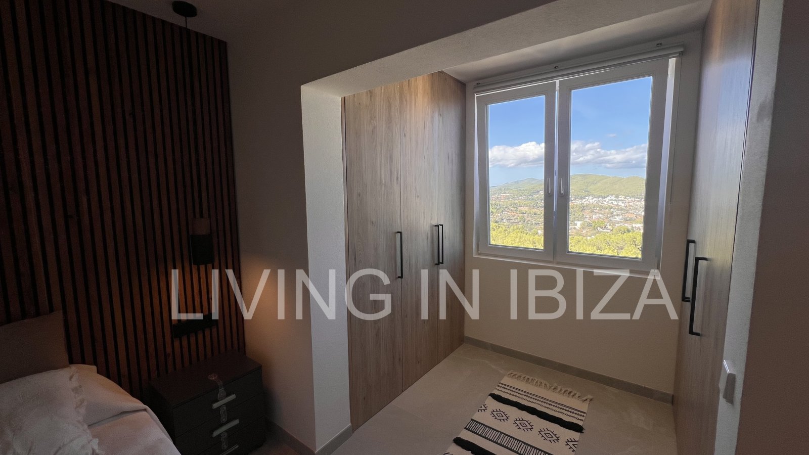 Penthouse for sale on the island of Ibiza. Elegant property with spectacular sea views.