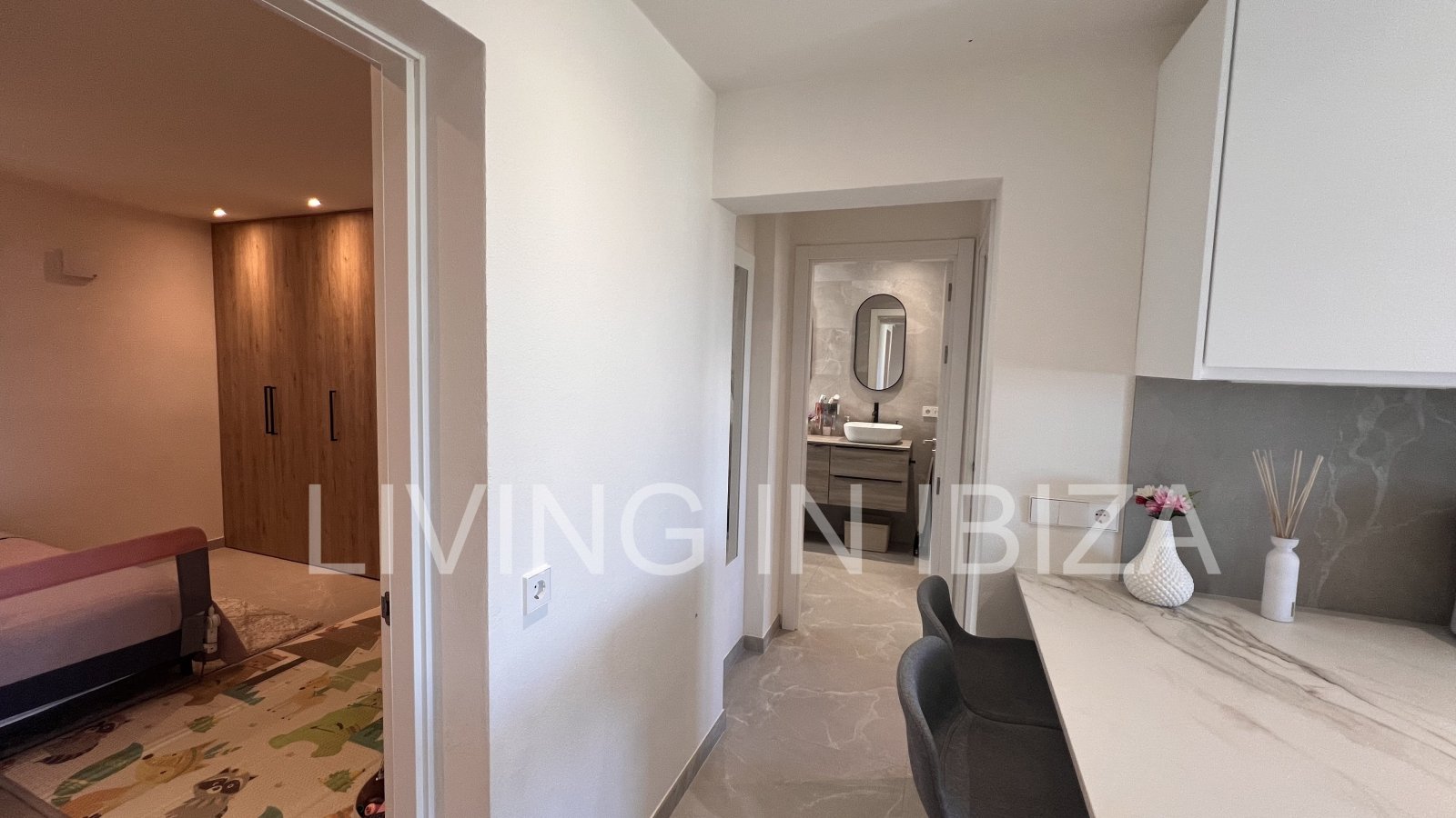 Penthouse for sale on the island of Ibiza. Elegant property with spectacular sea views.