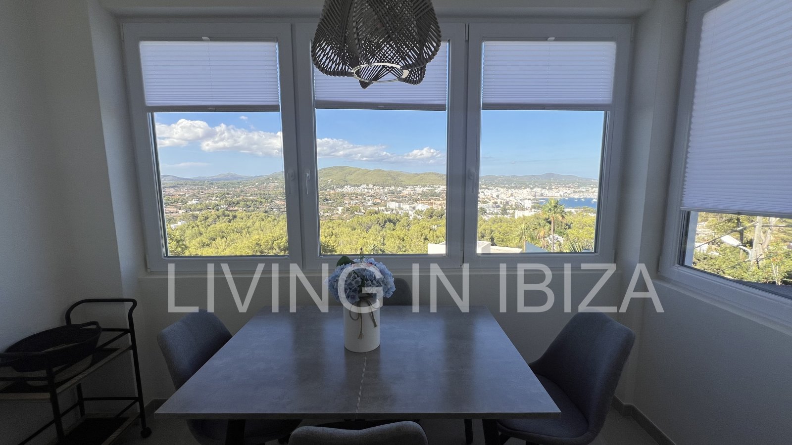 Penthouse for sale on the island of Ibiza. Elegant property with spectacular sea views.