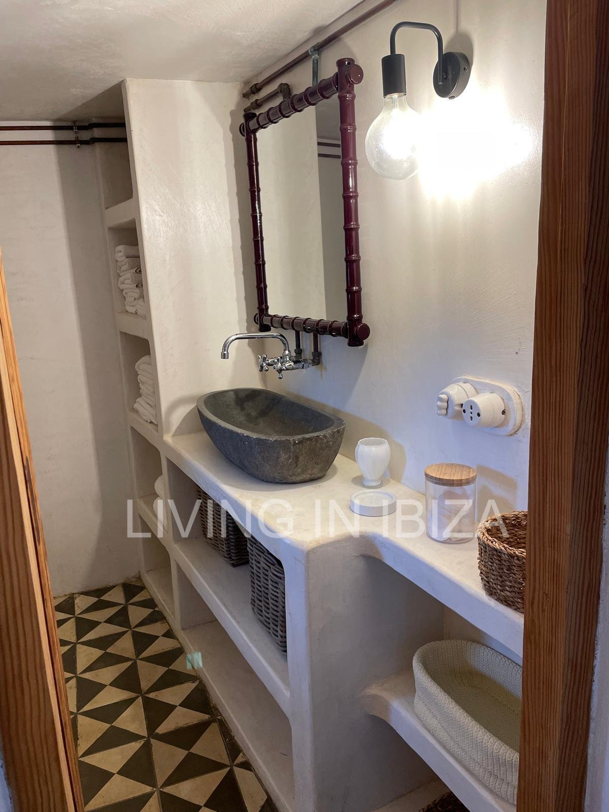 Exclusive brand new villa, contemporary Mediterranean style, saltwater pool, underfloor heating, annual rental, option for season 2026 Ibiza long term