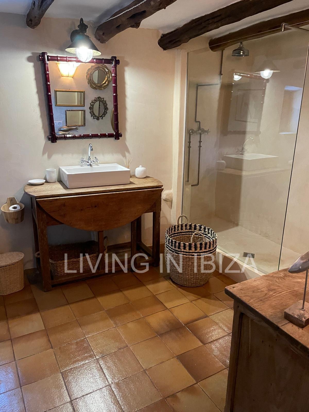 Exclusive brand new villa, contemporary Mediterranean style, saltwater pool, underfloor heating, annual rental, option for season 2026 Ibiza long term