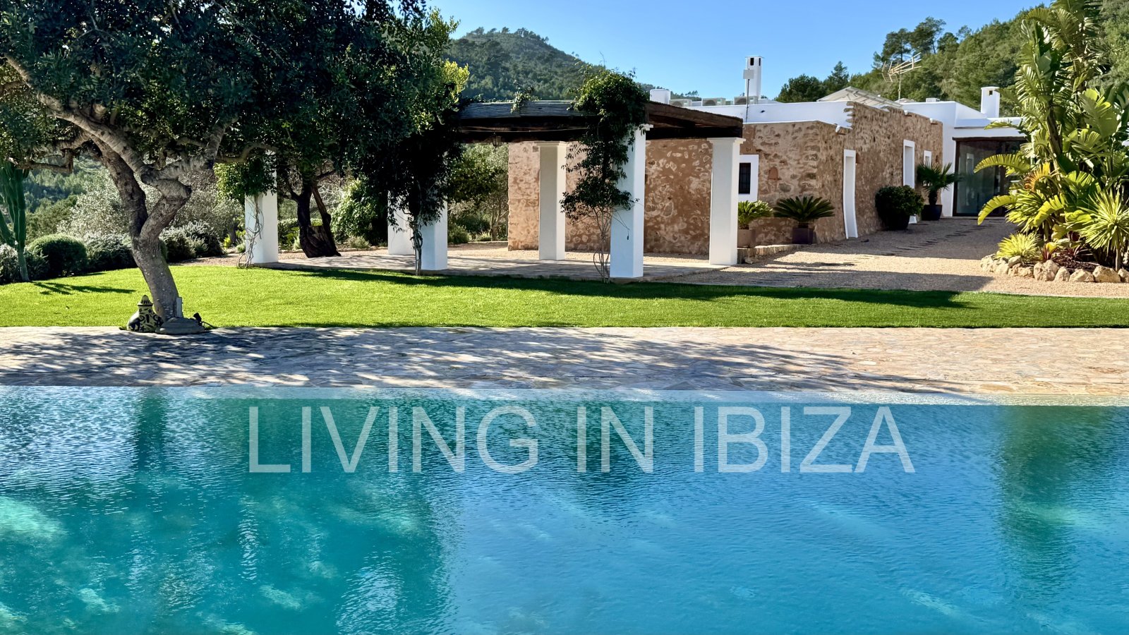 Exclusive, renovated antique ibizencan finca with saline swimming pool, central heating, isolated location, San Juan, Ibiza for long term rental