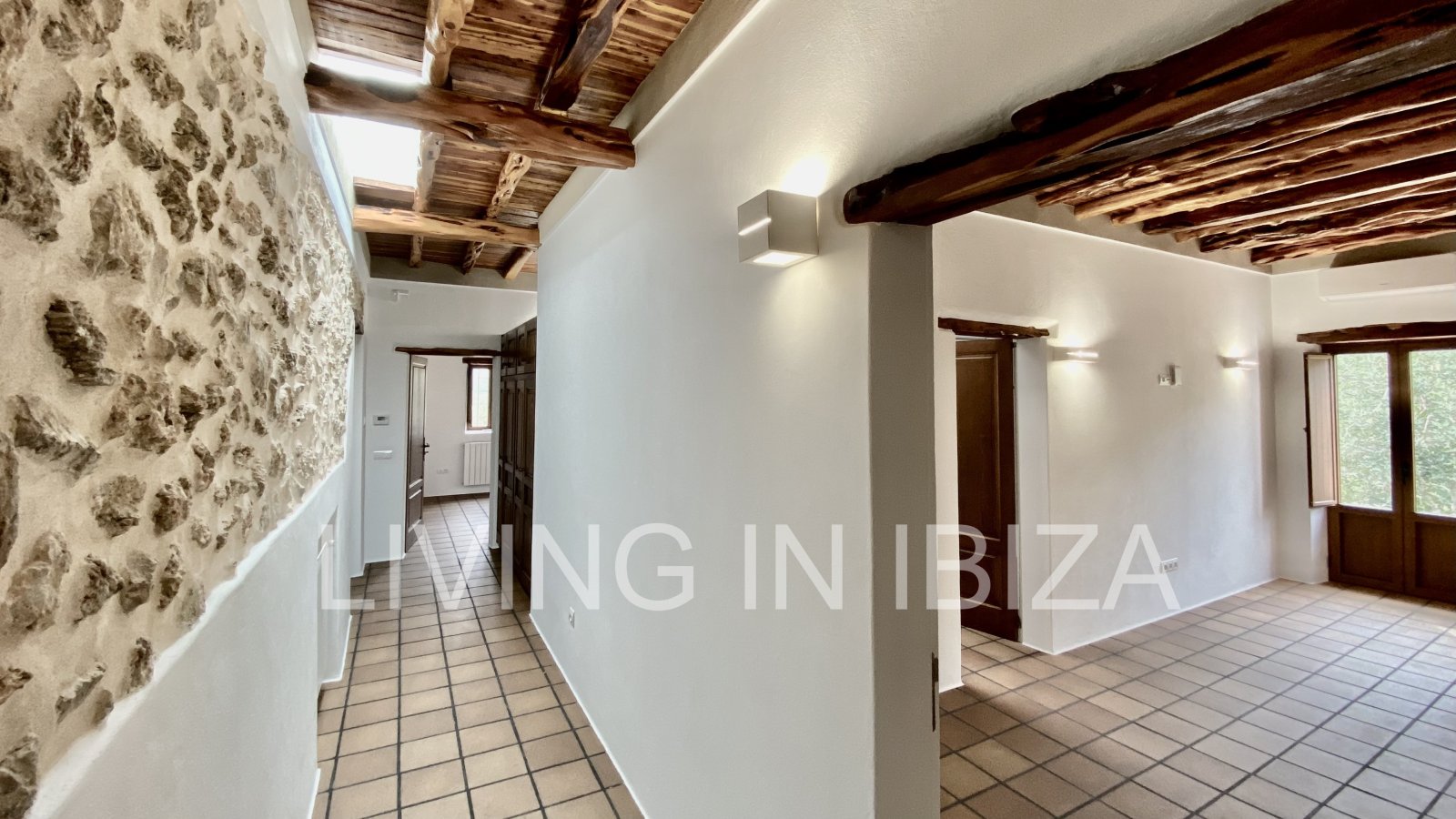 Exclusive, renovated antique ibizencan finca with saline swimming pool, central heating, isolated location, San Juan, Ibiza for long term rental