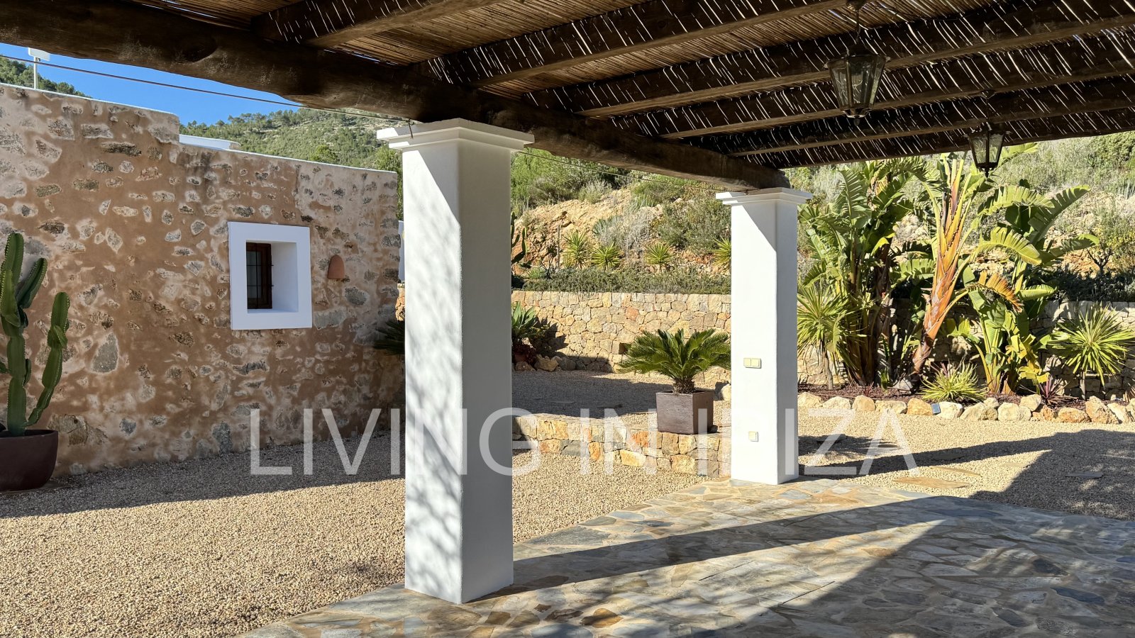 Exclusive, renovated antique ibizencan finca with saline swimming pool, central heating, isolated location, San Juan, Ibiza for long term rental