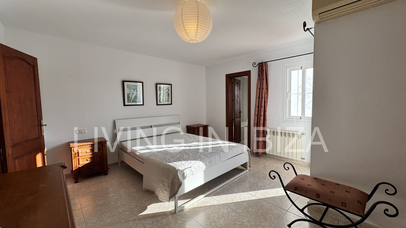 Long-term rental in Santa Eulàlia del Riu, Ibiza. This house offers an ideal setting for year-round living, combining comfort, privacy, and a Medit