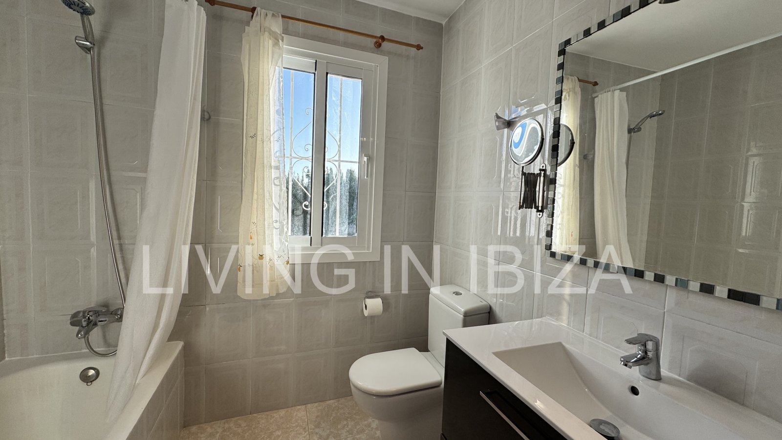 Long-term rental in Santa Eulàlia del Riu, Ibiza. This house offers an ideal setting for year-round living, combining comfort, privacy, and a Medit
