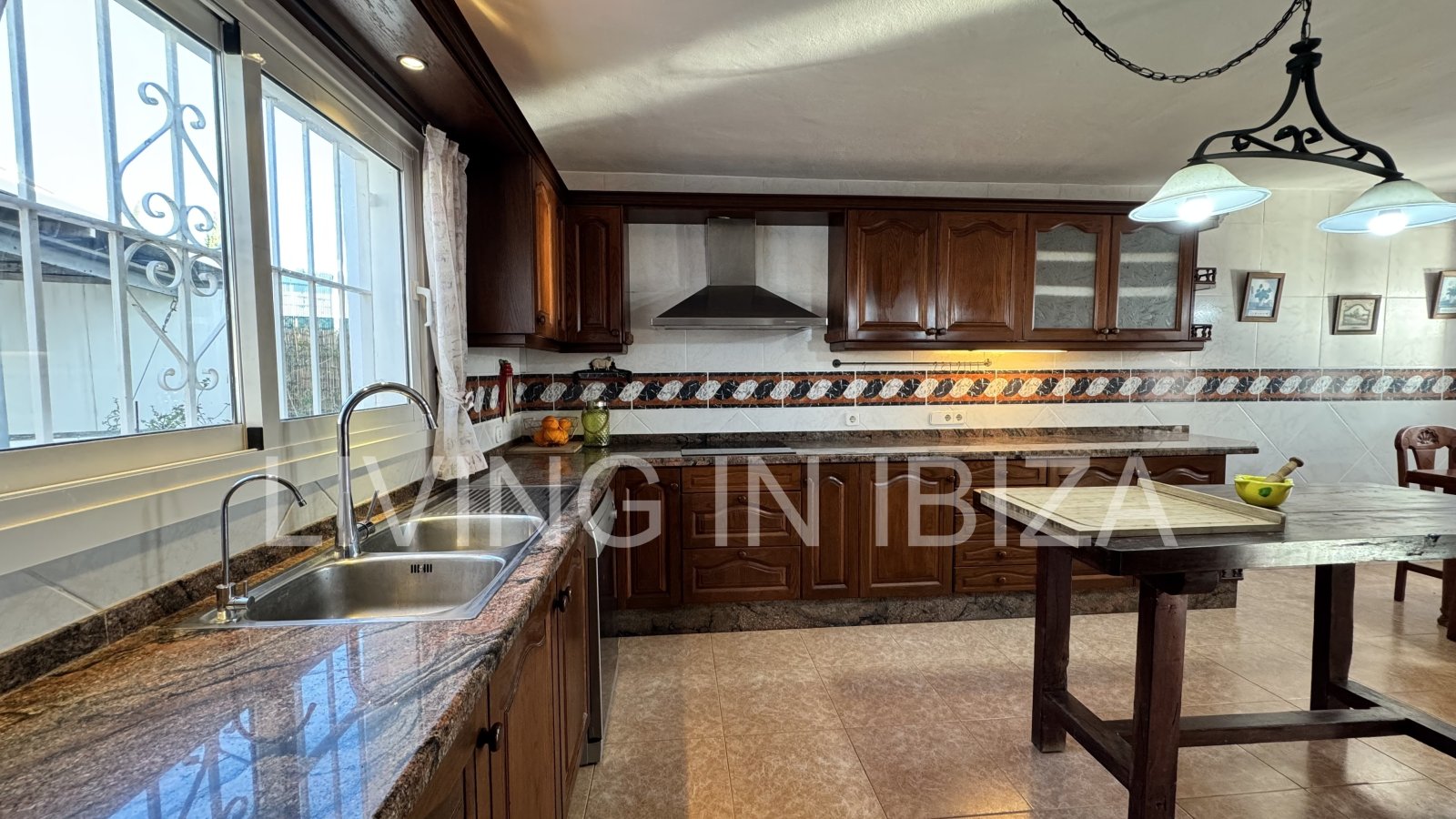 Long-term rental in Santa Eulàlia del Riu, Ibiza. This house offers an ideal setting for year-round living, combining comfort, privacy, and a Medit