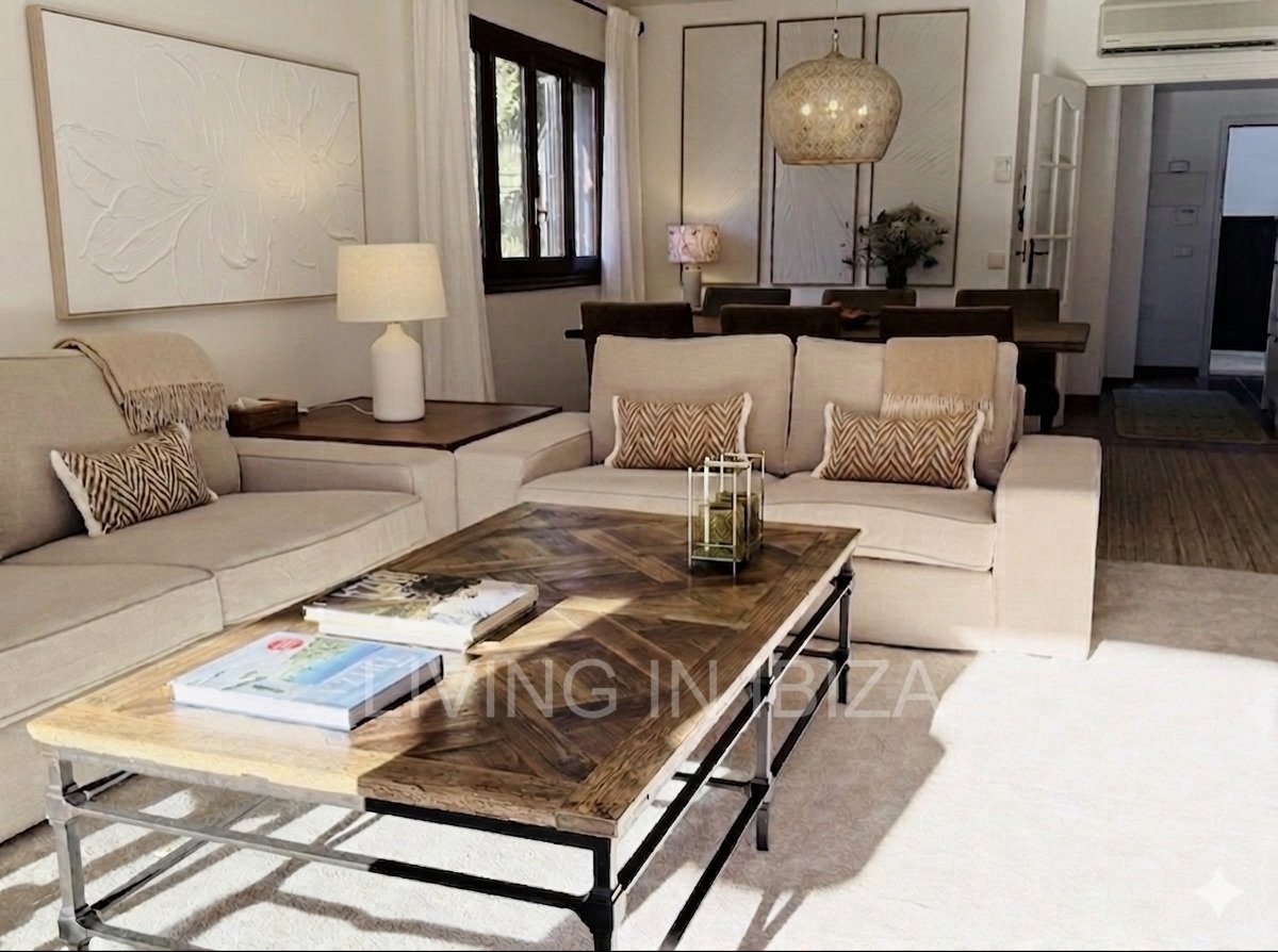 Seasonal rental. Mediterranean elegance in a privileged setting within a seafront residential community in Santa Eulalia del Río, Ibiza.
