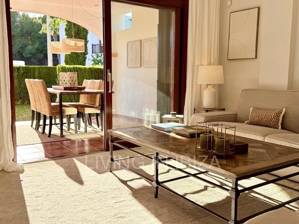 Seasonal rental. Mediterranean elegance in a privileged setting within a seafront residential community in Santa Eulalia del Río, Ibiza.