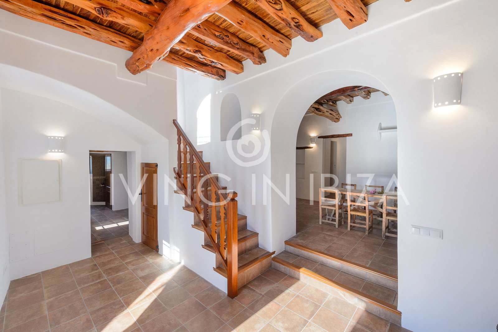 Long-term / annual rental: Unique Ibizan finca, fully renovated, unfurnished, heated swimming pool, annex with guest lounge in San Juan, Ibiza