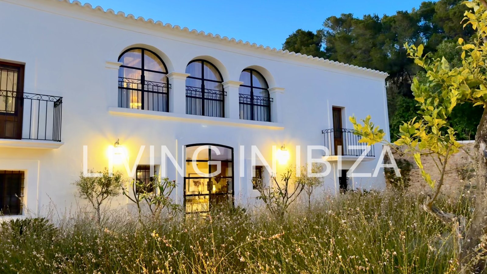 Long-term / annual rental: Unique Ibizan finca, fully renovated, unfurnished, heated swimming pool, annex with guest lounge in San Juan, Ibiza