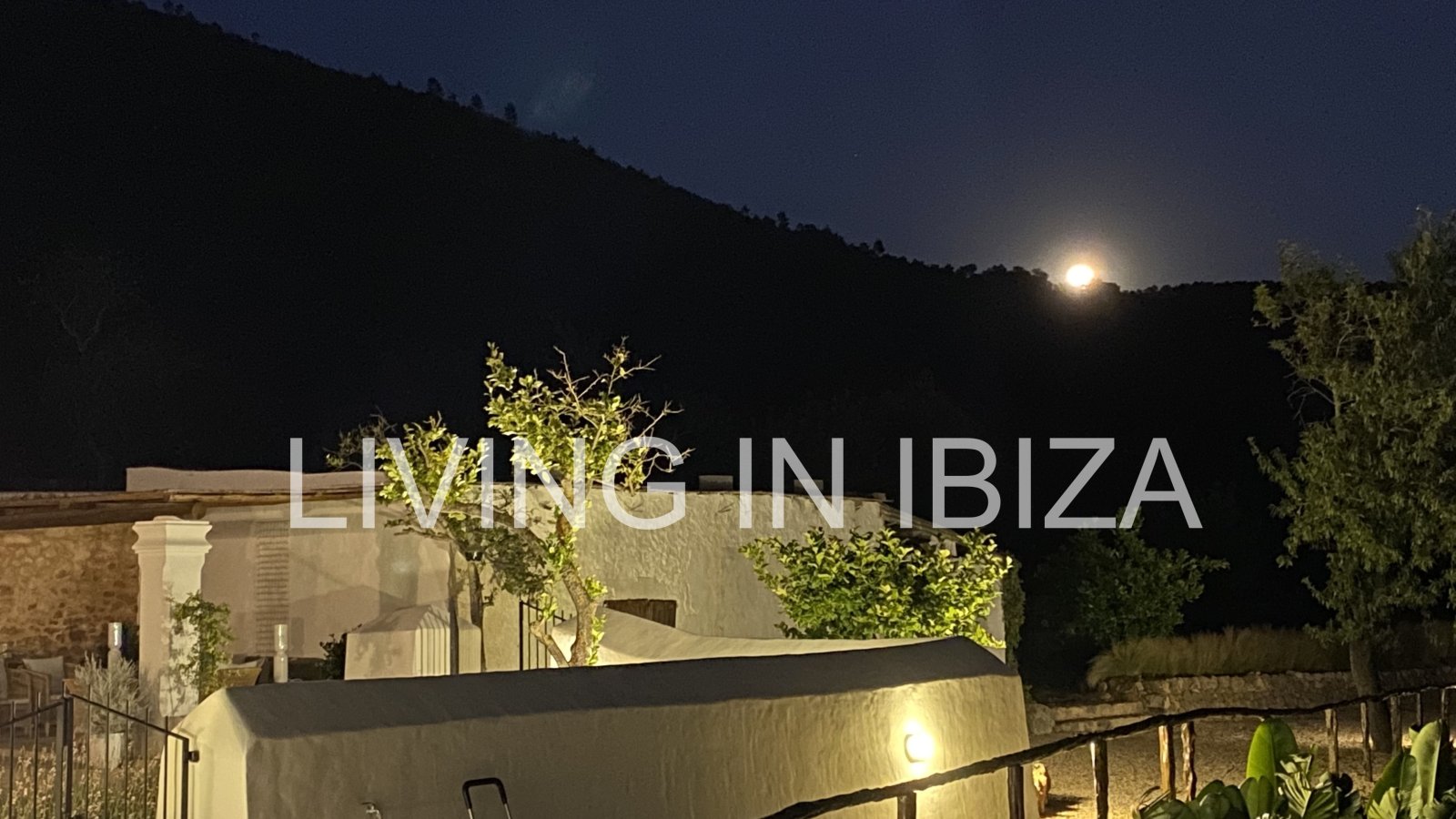 Long-term / annual rental: Unique Ibizan finca, fully renovated, unfurnished, heated swimming pool, annex with guest lounge in San Juan, Ibiza