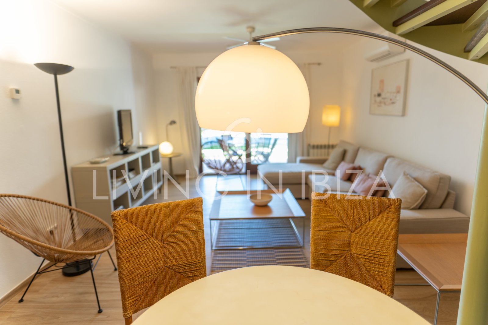 Attractive investment: Terraced house, townhouse for sale, privileged area of Ibiza, Illa Plana. Close to the sea, recently renovated, swimming pool