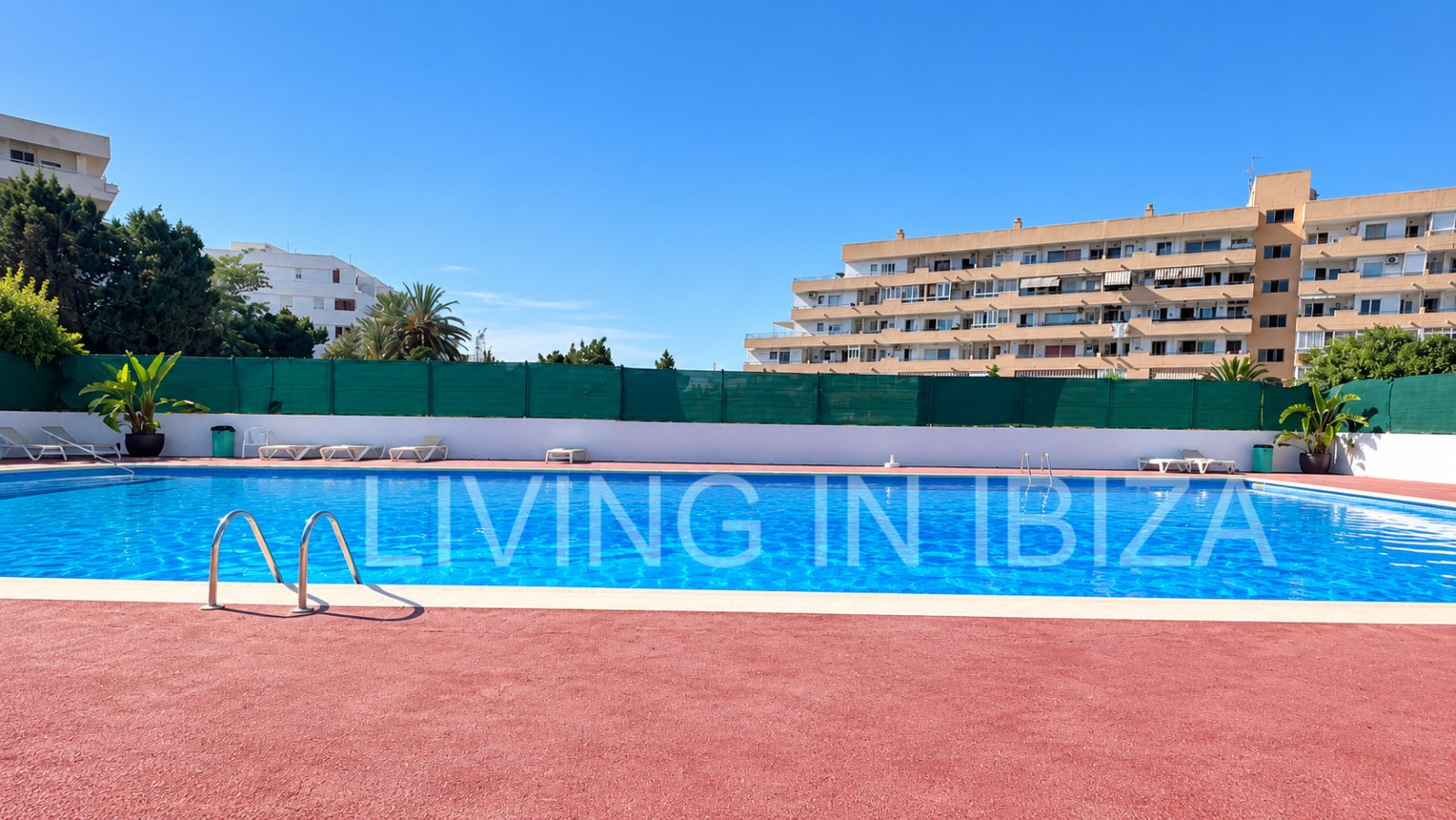 Apartment for sale: 92 m² apartment in the peaceful and popular Siesta district of Santa Eulalia del Río, Ibiza.