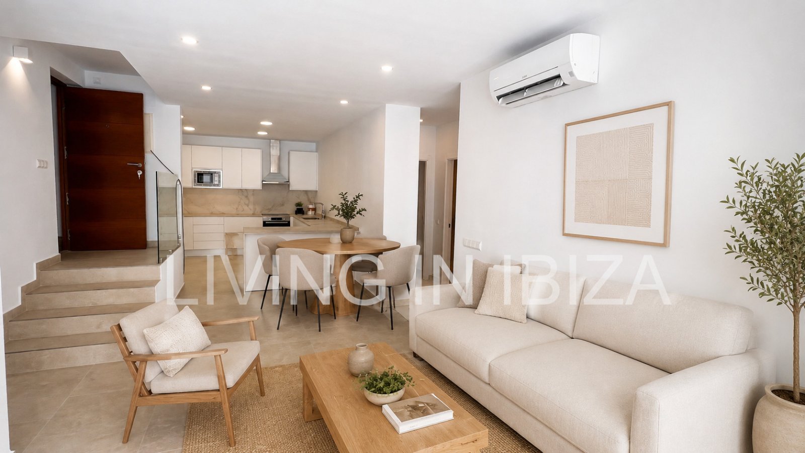 Annual rent. This attractive, modern, unfurnished flat in Santa Eulalia, Ibiza, has been completely renovated.