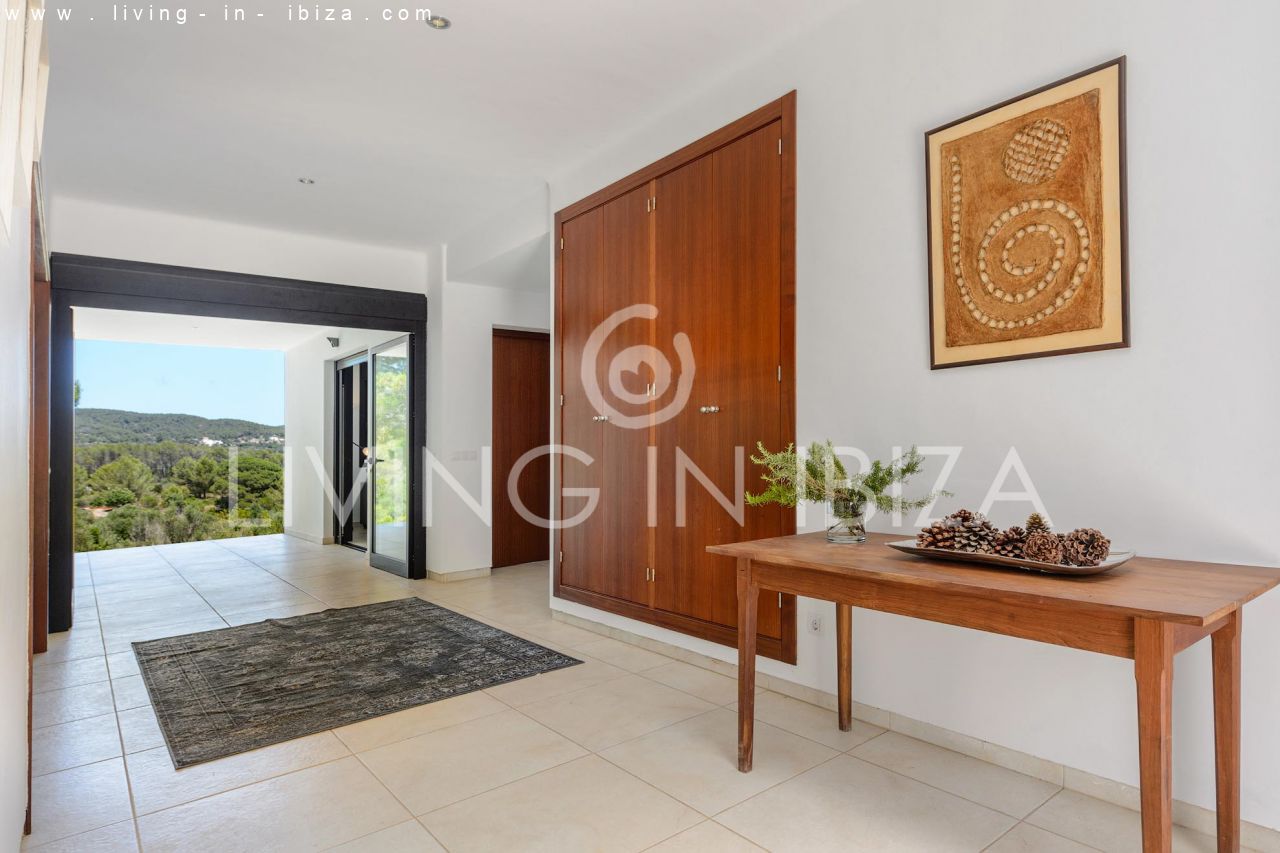 Atractiva casa moderna nueva en el campo cerca de Santa Gertrudis San Lorenzo, piscina, calefacción suelo radiante en alquiler anual a largo plazo