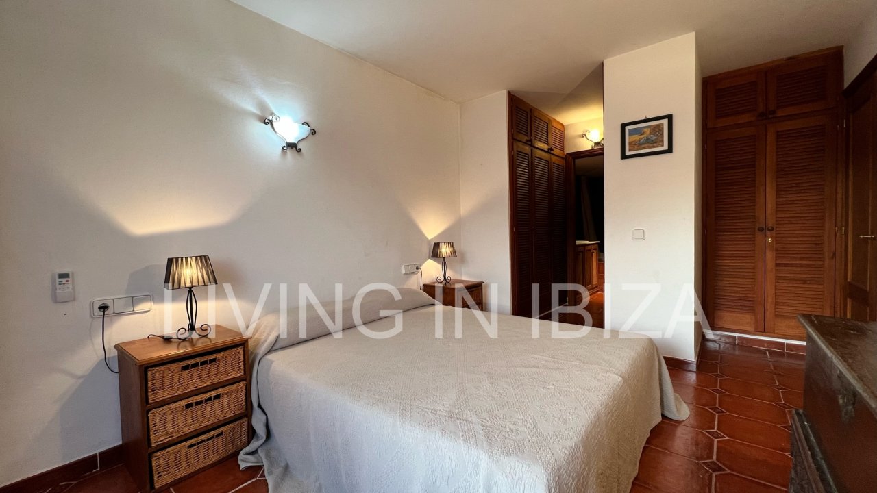 Alquiler temporal. Piso Chloe: alquiler a corto plazo. Disponible a partir del 20 de septiembre de 2025. El precio anunciado es para un contrato de 9