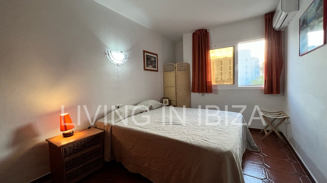 Alquiler temporal. Piso Chloe: alquiler a corto plazo. Disponible a partir del 20 de septiembre de 2025. El precio anunciado es para un contrato de 9