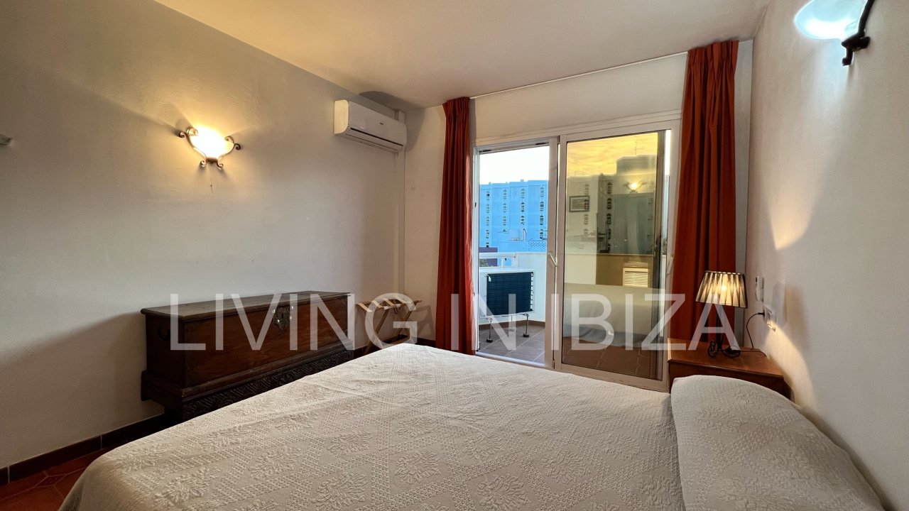 Alquiler temporal. Piso Chloe: alquiler a corto plazo. Disponible a partir del 20 de septiembre de 2025. El precio anunciado es para un contrato de 9