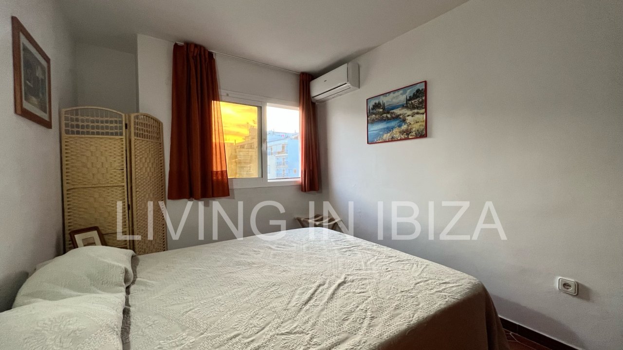 Alquiler temporal. Piso Chloe: alquiler a corto plazo. Disponible a partir del 20 de septiembre de 2025. El precio anunciado es para un contrato de 9