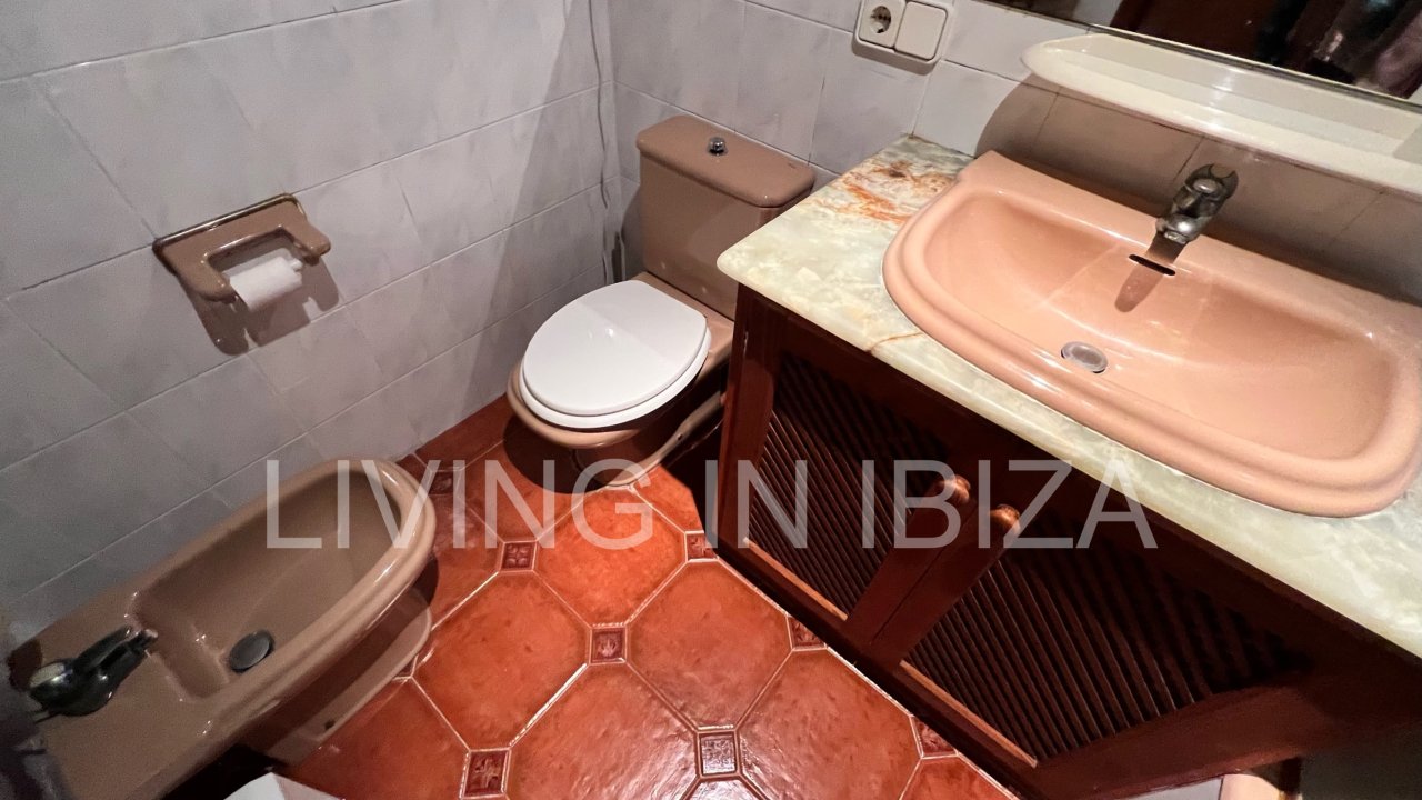 Alquiler temporal. Piso Chloe: alquiler a corto plazo. Disponible a partir del 20 de septiembre de 2025. El precio anunciado es para un contrato de 9