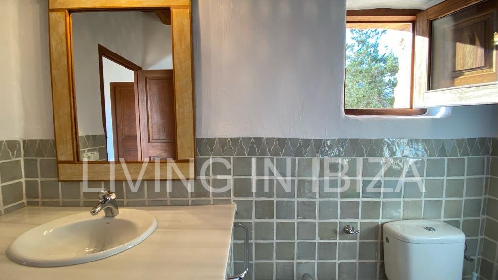 Alquiler larga temporada. Impresionante casa de campo típica ibicenca. Exquisita con muy buen gusto y calidad