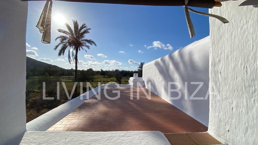 San Carlos: Alquiler larga temporada. Impresionante casa de campo típica ibicenca. Exquisita con muy buen gusto y calidad  