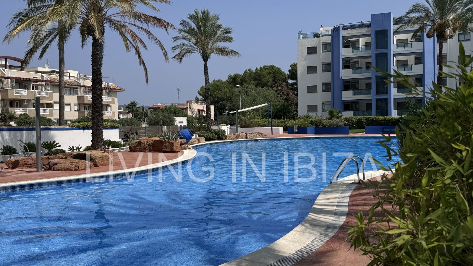 Santa Eulalia - Ibiza: ALQUILER ANUAL / larga duración, ÁTICO JADE en Santa Eulalia del Río (Ibiza). Piscina y jardín comunitarios, plaza de aparcamiento 