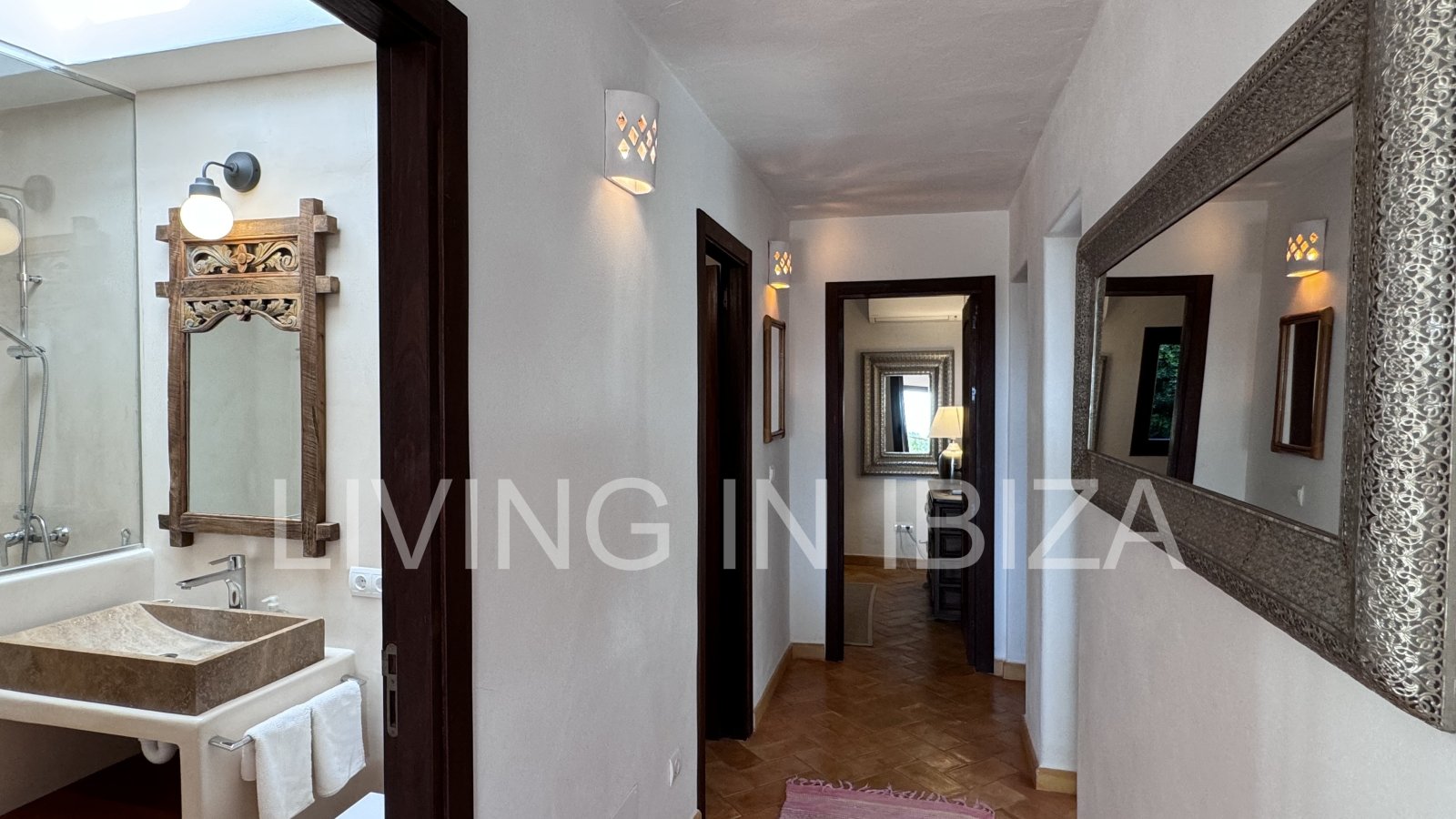 Alquiler larga temporada/alquiler anual. Finca totalmente reformada en la zona de Cala Conta, isla de Ibiza. Agradable privacidad