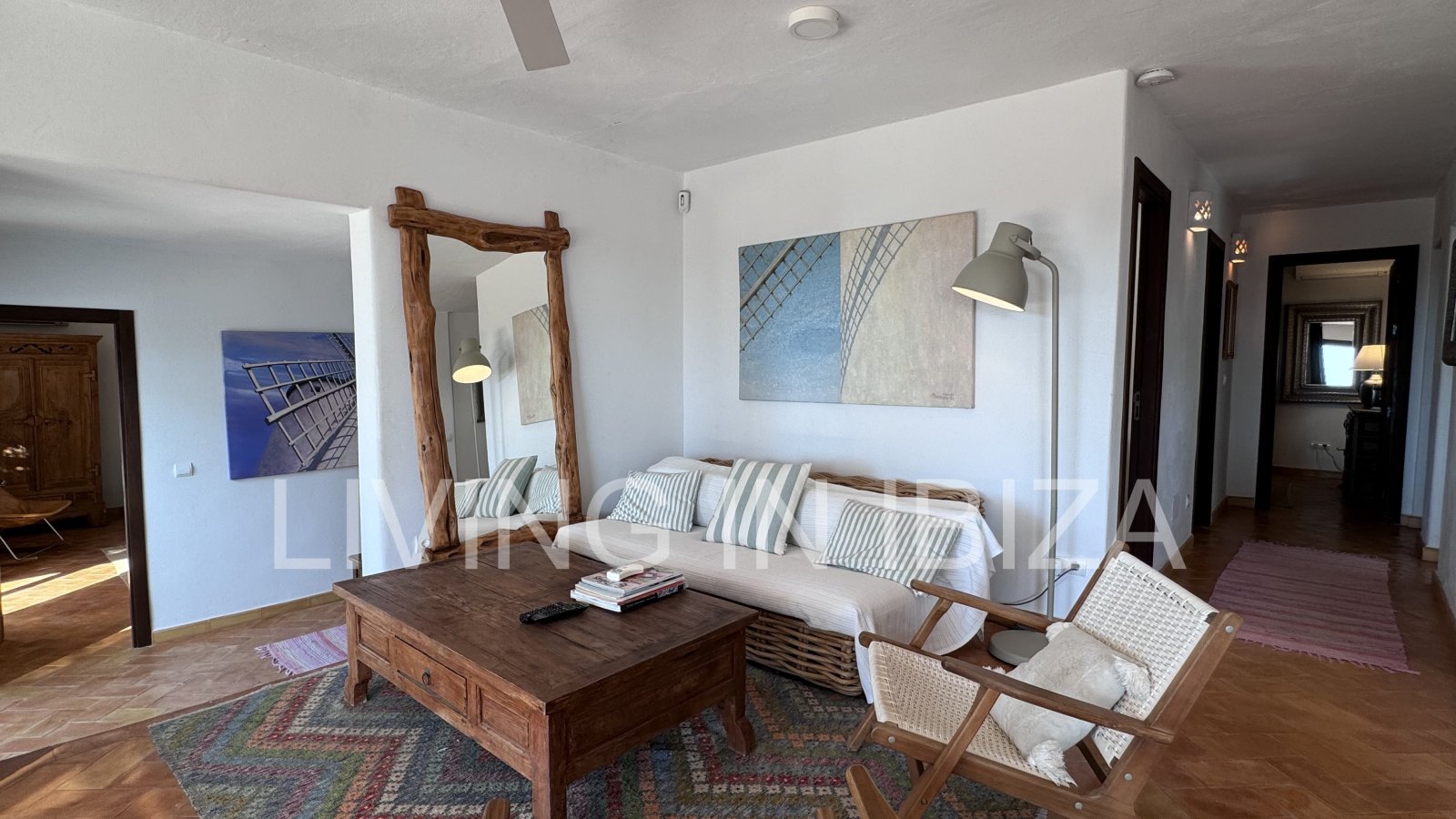 Alquiler larga temporada/alquiler anual. Finca totalmente reformada en la zona de Cala Conta, isla de Ibiza. Agradable privacidad