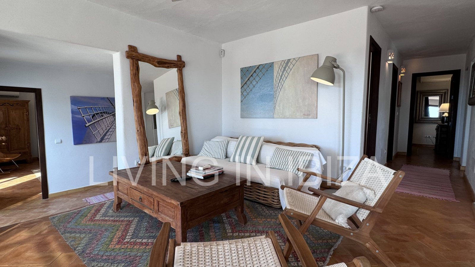 Alquiler larga temporada/alquiler anual. Finca totalmente reformada en la zona de Cala Conta, isla de Ibiza. Agradable privacidad