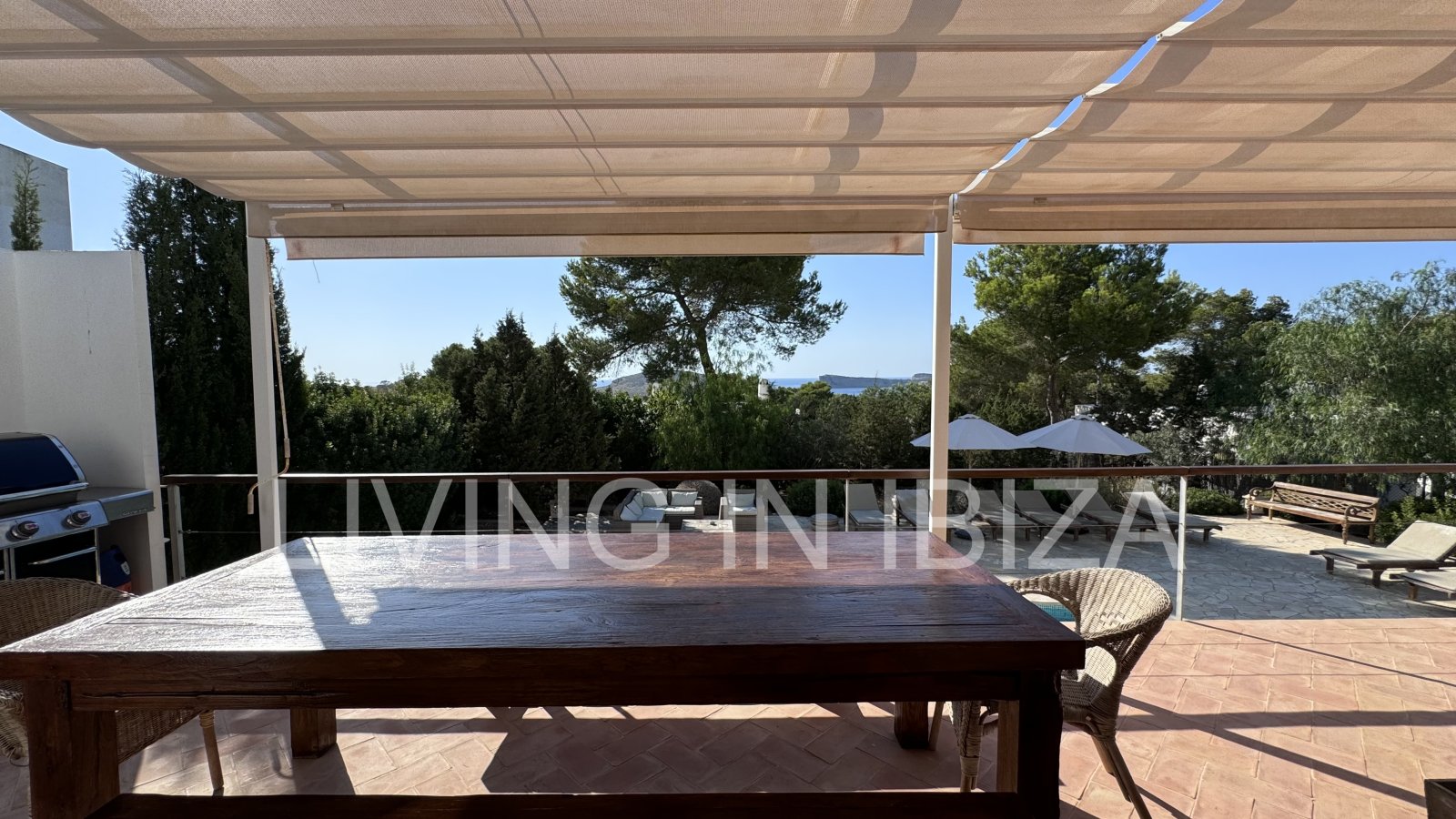 Alquiler larga temporada/alquiler anual. Finca totalmente reformada en la zona de Cala Conta, isla de Ibiza. Agradable privacidad