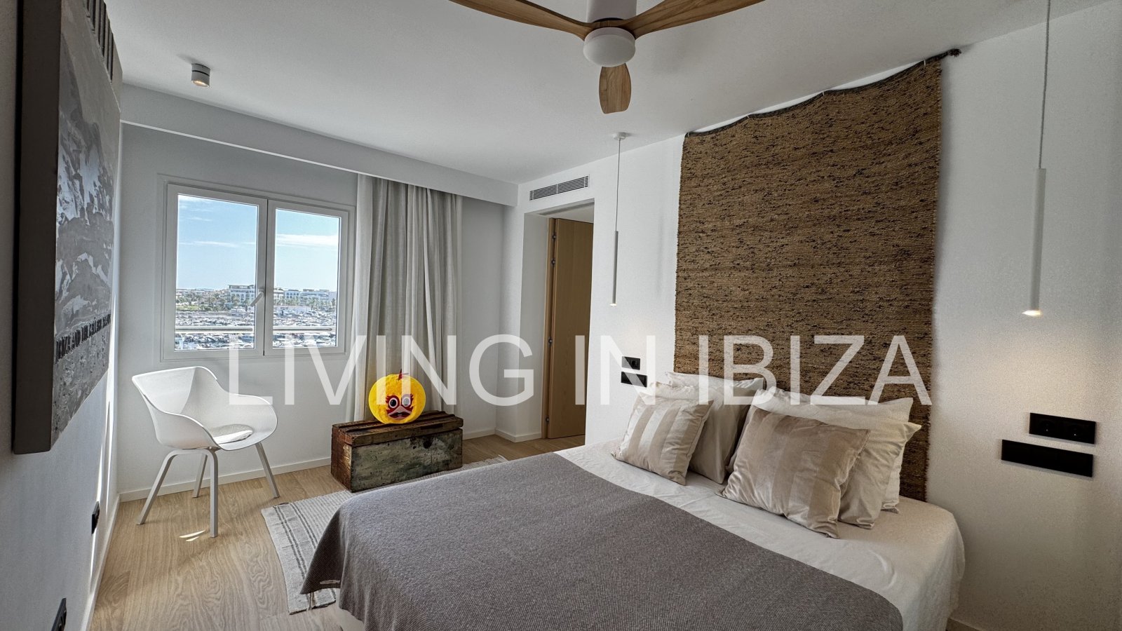 Extraordinario apartamento de Lujo e alquiler en Primera Línea de Mar, Paseo Marítimo, Puerto deportivo de Santa Eulalia del Río, Ibiza
