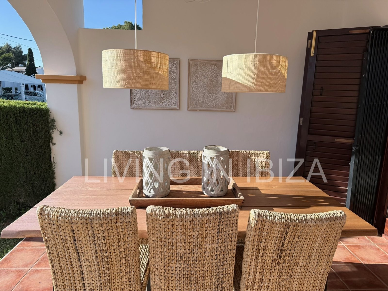 Alquiler de temporada/mínimo 6 meses, a partir 01/26. Acogedor piso en Sargamassa, Ibiza. 200 m del Mar Mediterráneo, piscina comunitario y parking