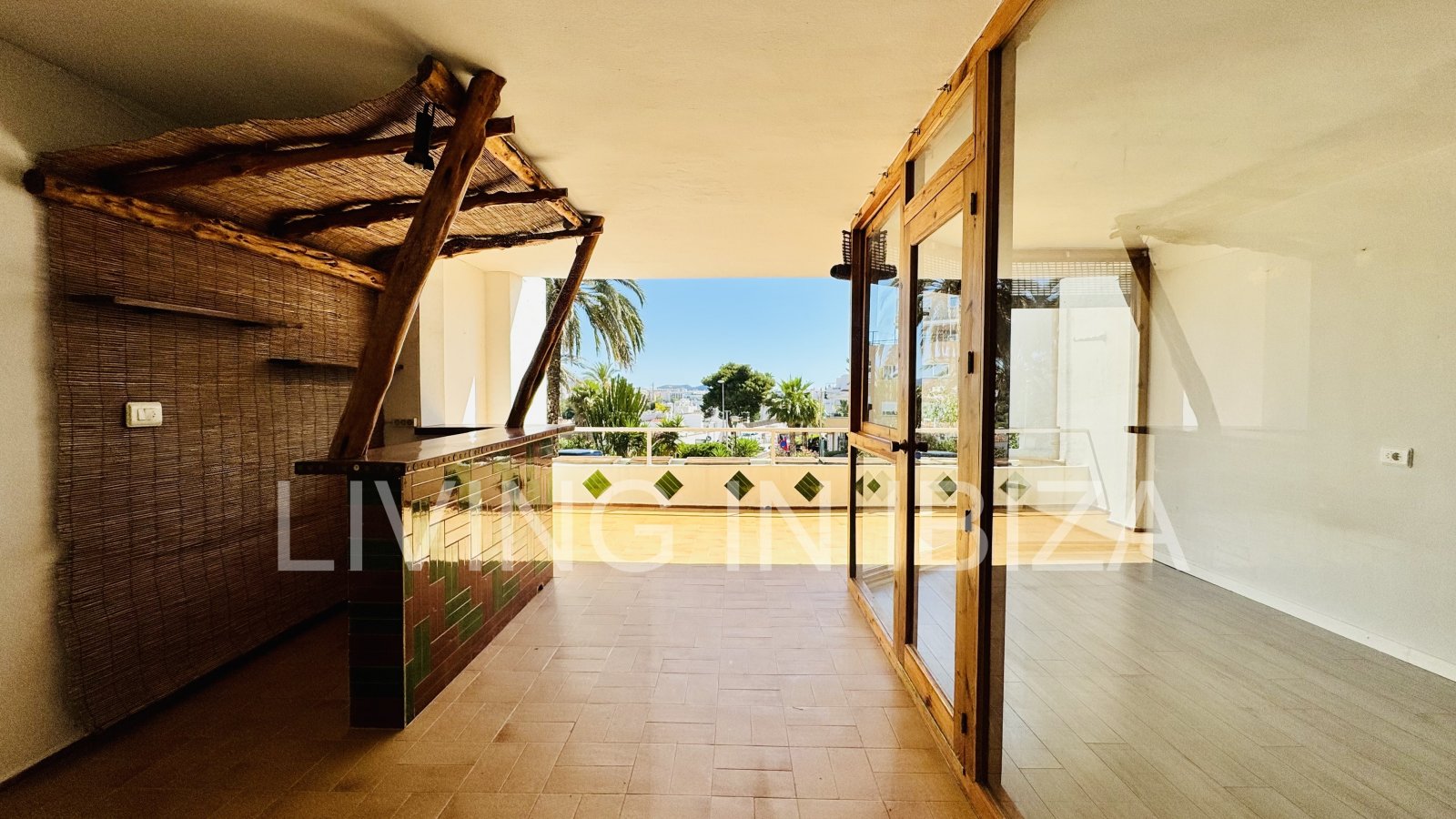 Piso en venta: vivienda de 92 m² ubicada en la tranquila y codiciada zona de Siesta, en Santa Eulalia del Río (Ibiza).