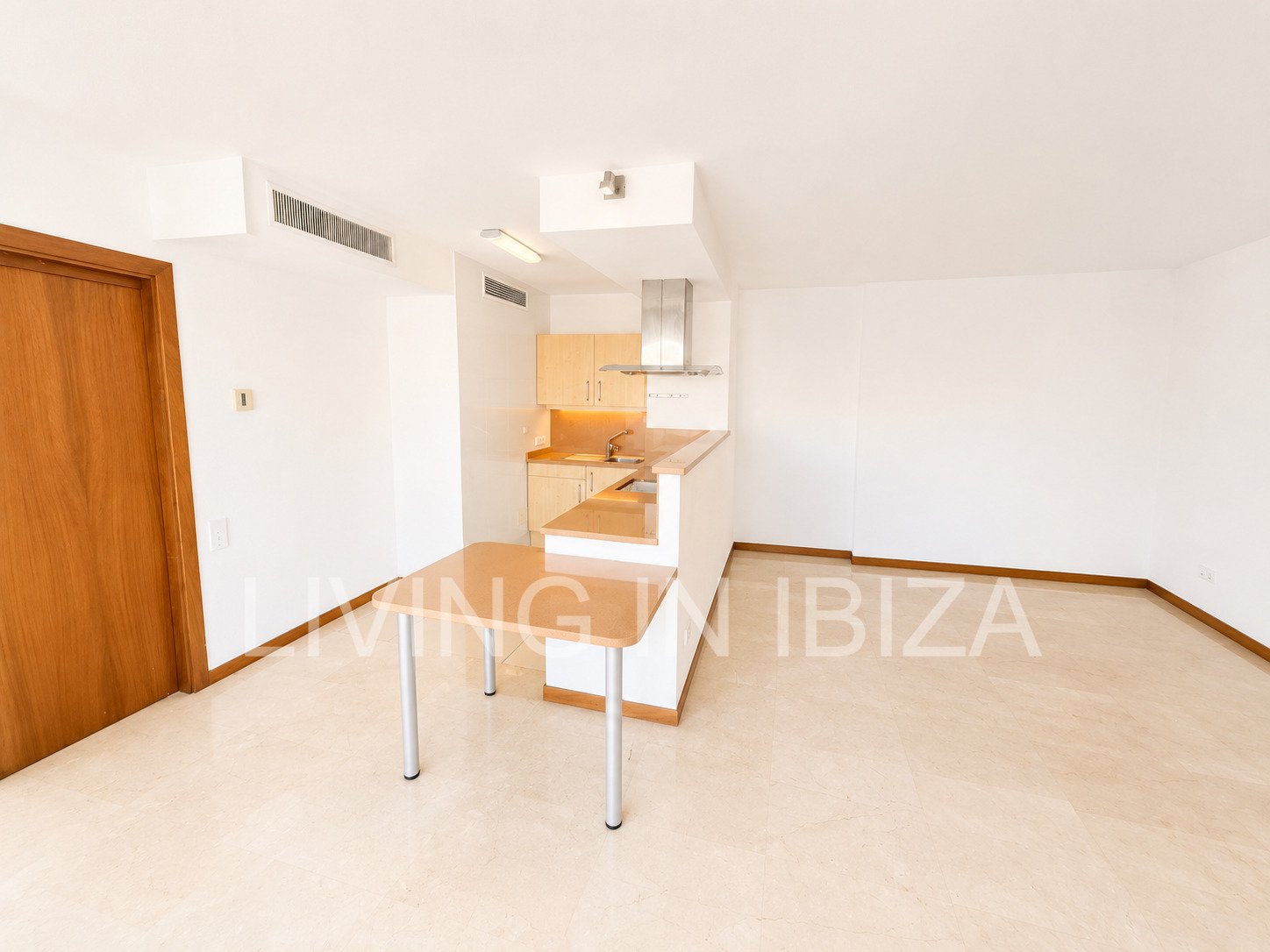 Wohnung im Herzen von Santa Eulària del Río auf Ibiza zu verkaufen.