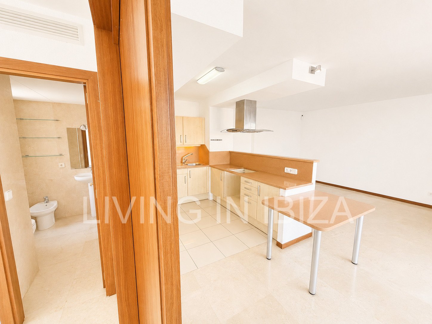 Wohnung im Herzen von Santa Eulària del Río auf Ibiza zu verkaufen.