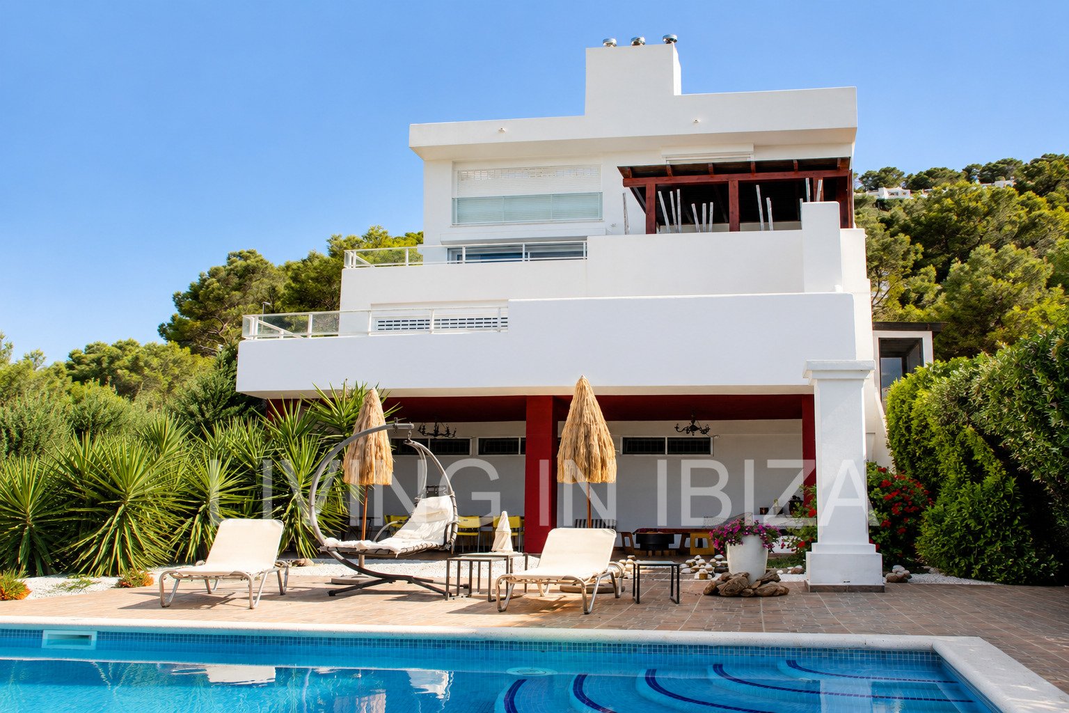 außergewöhnliche Immobilien, die sich Inmobilie zum verkauf die aufzeichnet dadurch, dass jedes Detail mit Bedacht konzipiert wurde. In Siesta, Ibiza