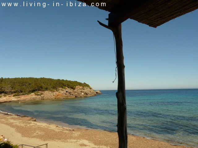 Ático de lujo en venta, gran terraza solarium, jacuzzi, 4 dormitorios, vistas al mar, garaje, lugar privilegiado en Cala Leña -Nova, acceso privado a playa