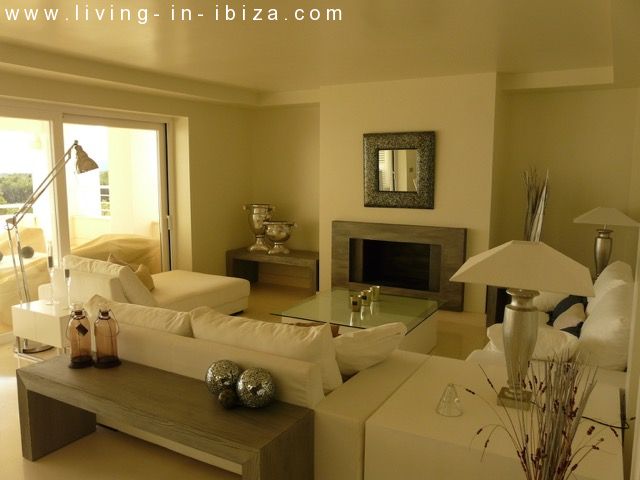 Ático de lujo en venta, gran terraza solarium, jacuzzi, 4 dormitorios, vistas al mar, garaje, lugar privilegiado en Cala Leña -Nova, acceso privado a playa