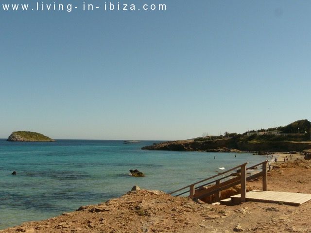 Ático de lujo en venta, gran terraza solarium, jacuzzi, 4 dormitorios, vistas al mar, garaje, lugar privilegiado en Cala Leña -Nova, acceso privado a playa